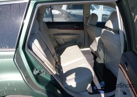 2010 Subaru Outback 2.5I Limited z USA, uszkodzony, nr VIN 4S4BRCJC8A3373341